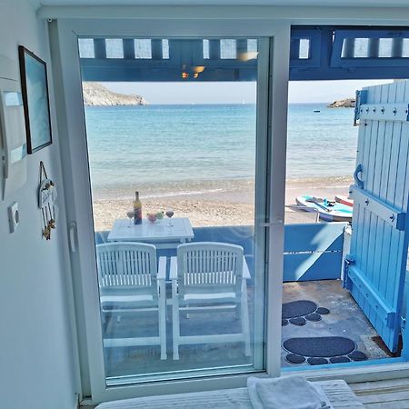 Blue Mare Apartments On The Beach Firopotamos Rom bilde