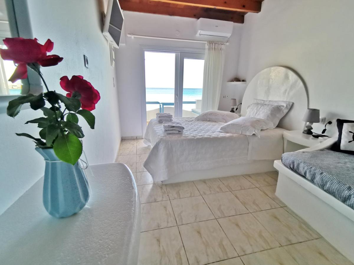 Blue Mare Apartments On The Beach Firopotamos Rom bilde