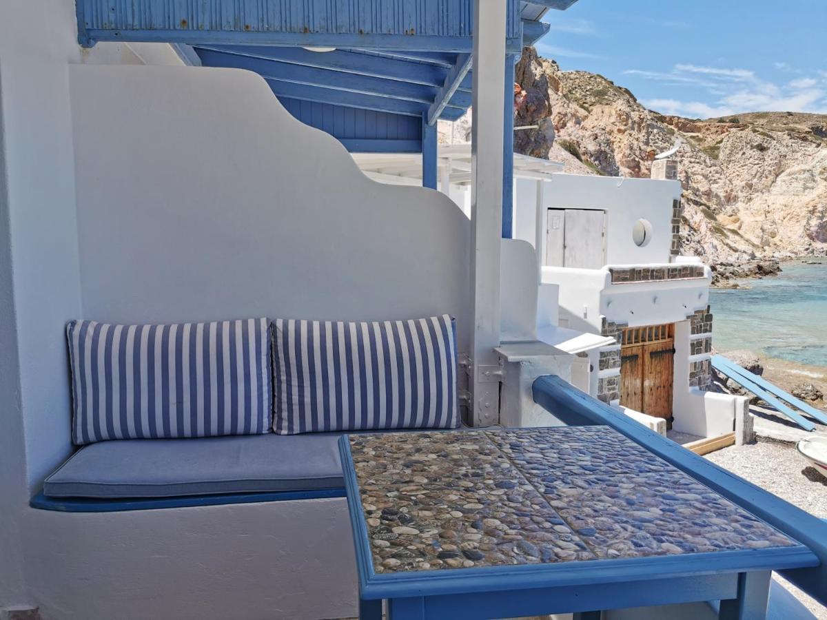 Blue Mare Apartments On The Beach Firopotamos Eksteriør bilde