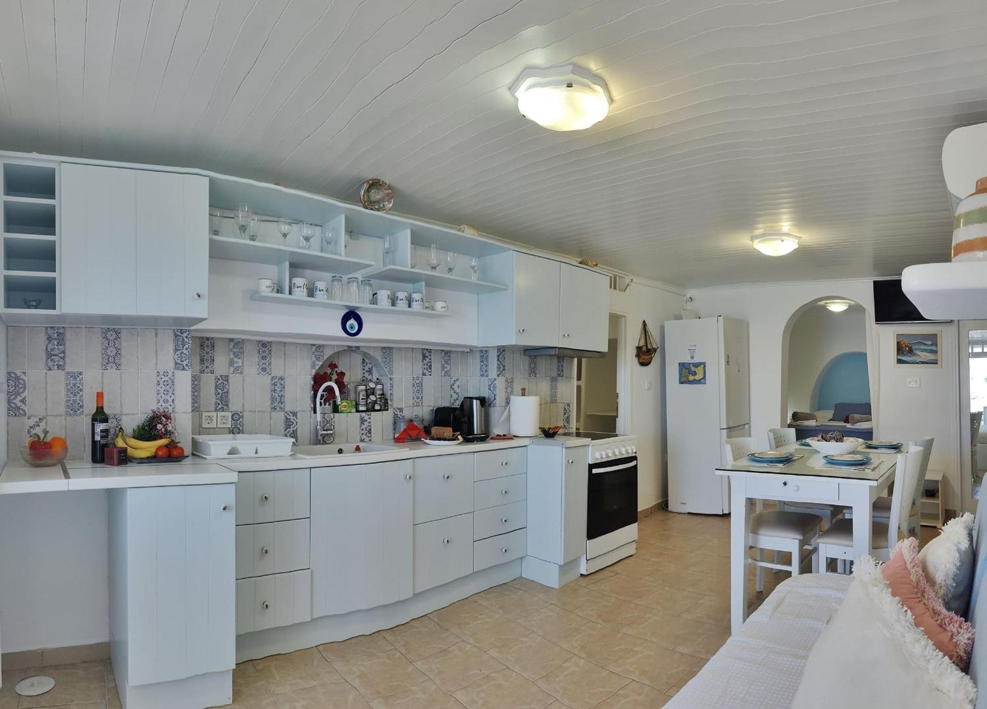 Blue Mare Apartments On The Beach Firopotamos Rom bilde