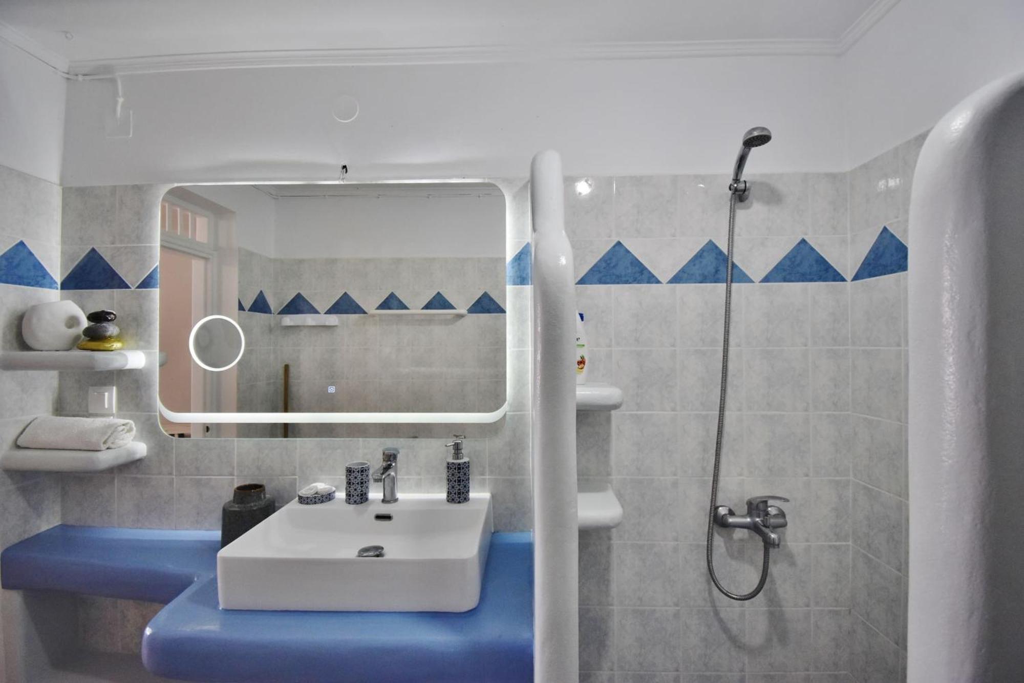 Blue Mare Apartments On The Beach Firopotamos Rom bilde