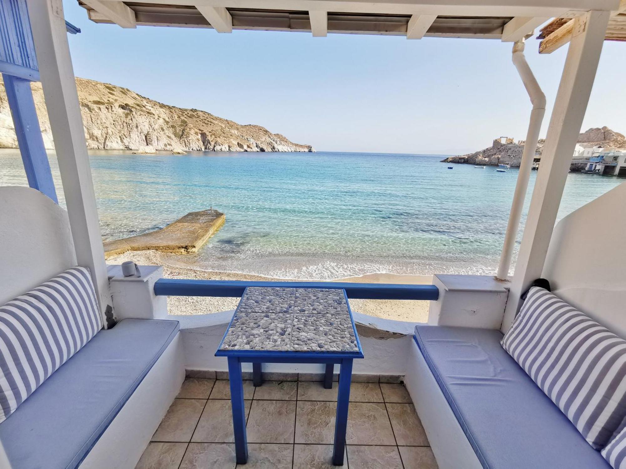 Blue Mare Apartments On The Beach Firopotamos Rom bilde