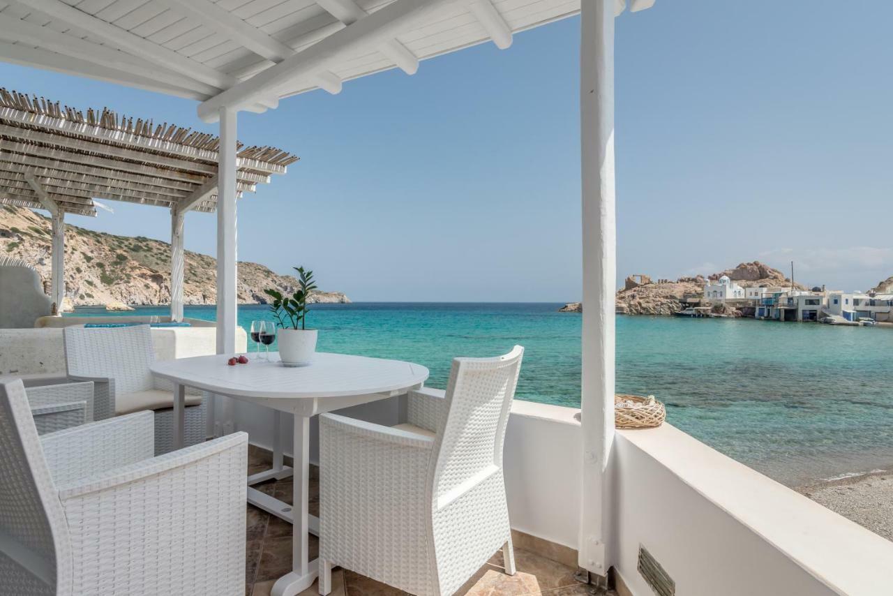 Blue Mare Apartments On The Beach Firopotamos Eksteriør bilde